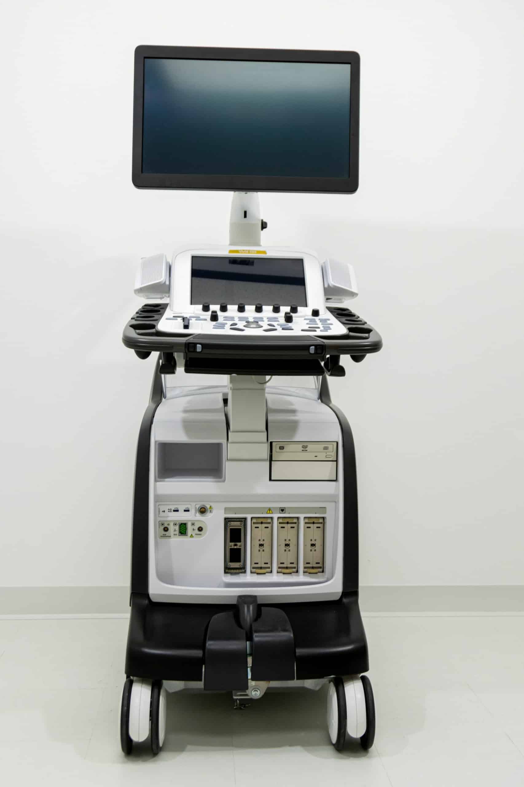 GE Vivid E95 Ultrasound Machine